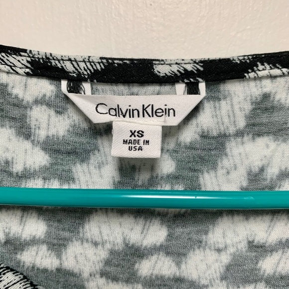 CALVIN KLEIN Black & White Short Sleeve Blouse - Picture 4 of 4